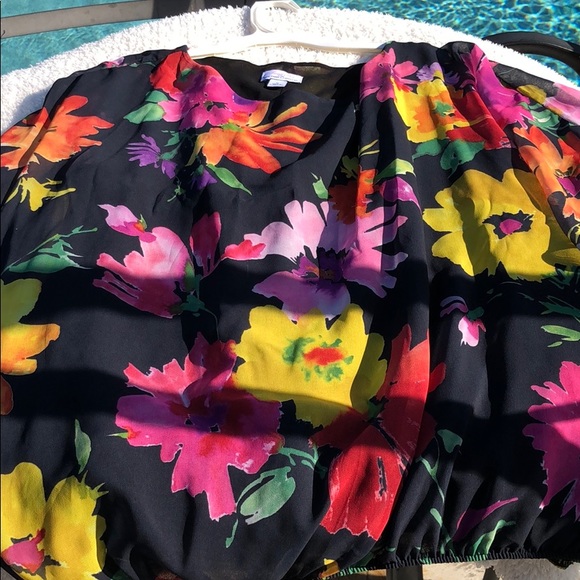 Top - Picture 3 of 4